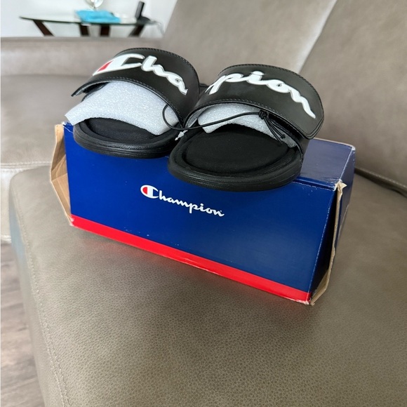 Champion Mega Slide Womens Slip On Sandals Black Split Script Size 8 NWT - Picture 8 of 8